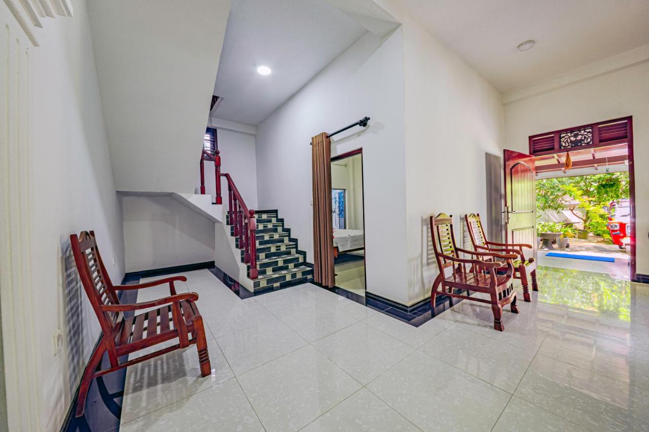 Deluxe Double Room (2 Adults + 1 Child)