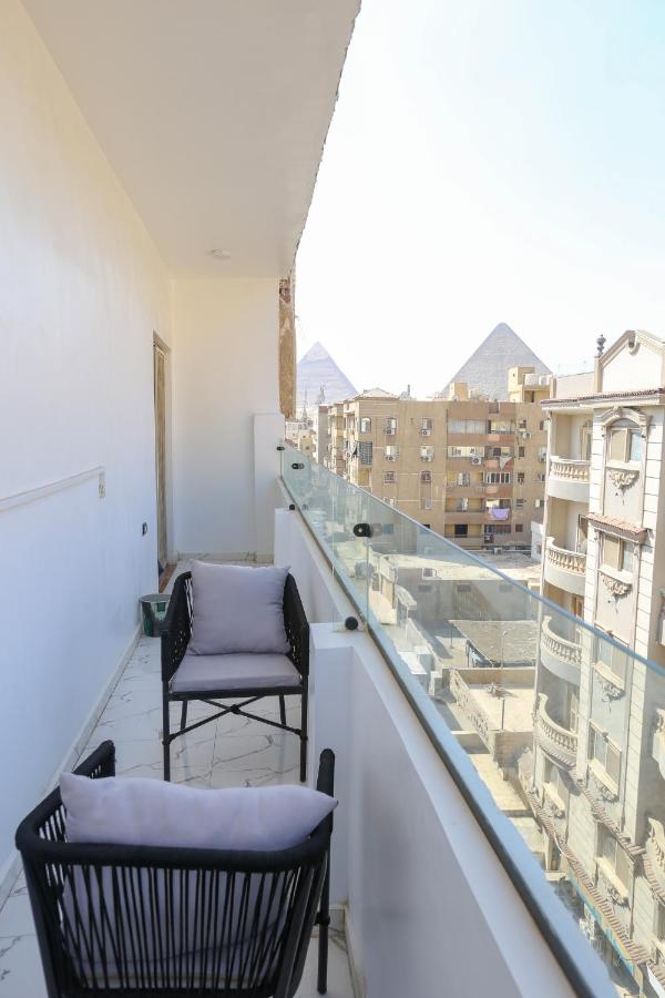 The SACRED ANGLE pyramids view - B&B Cairo