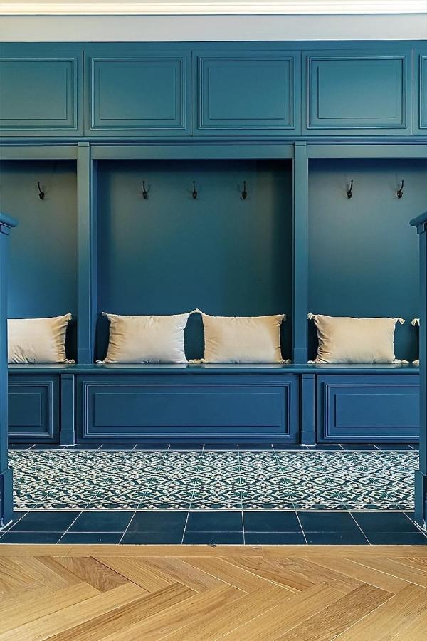 Family House in Bordeaux City Center Chartrons 250m2 - Pool, Garden, AC - Bed and Breakfast Bordeaux