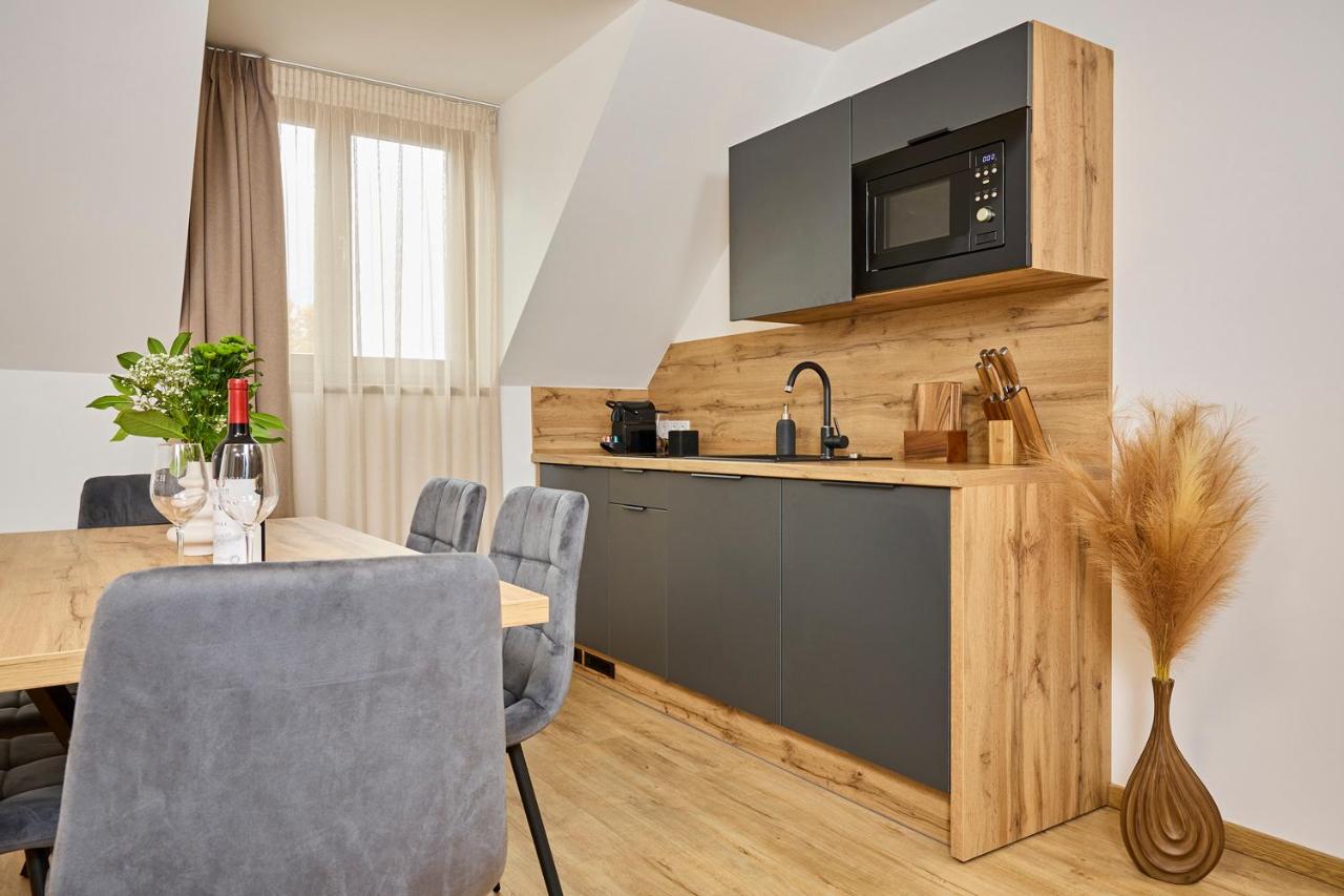 Two-Bedroom Deluxe Apartment