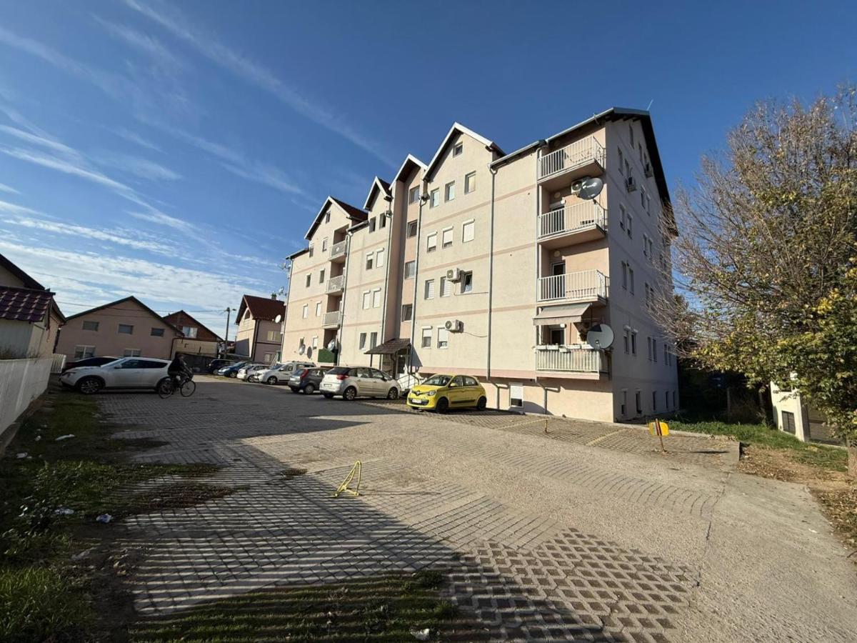 Infinity Apartman Obrenovac, sa parkingom privatnim - B&B Obrenovac