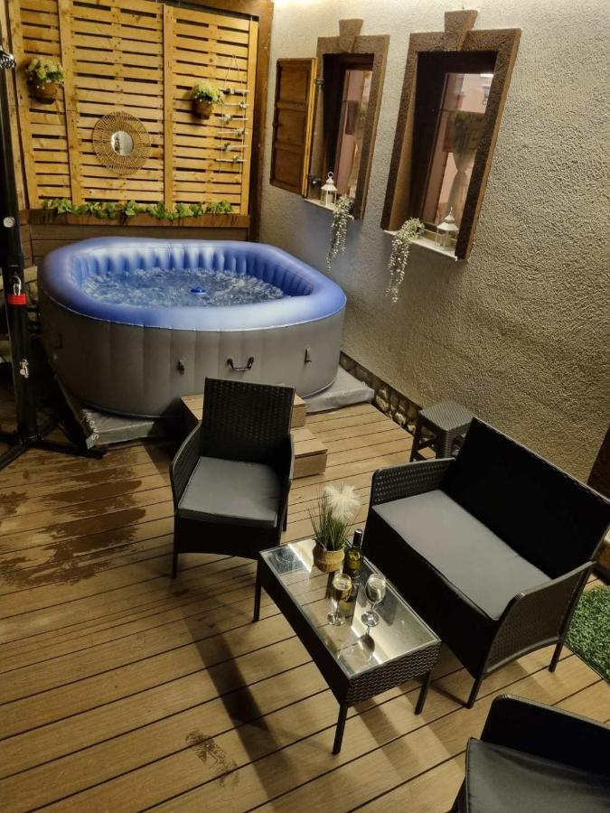 Vikendica Klara - Bed and Breakfast Donji Palež