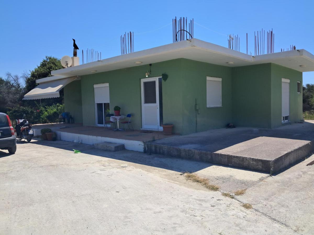 Galinis Rooms - B&B Paradeísi