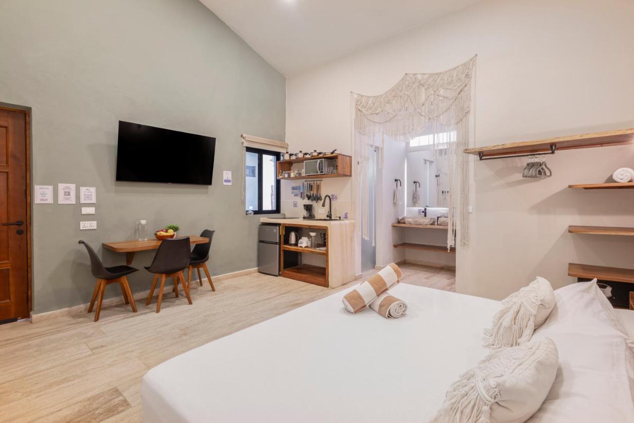 Studio Lit King-Size Deluxe