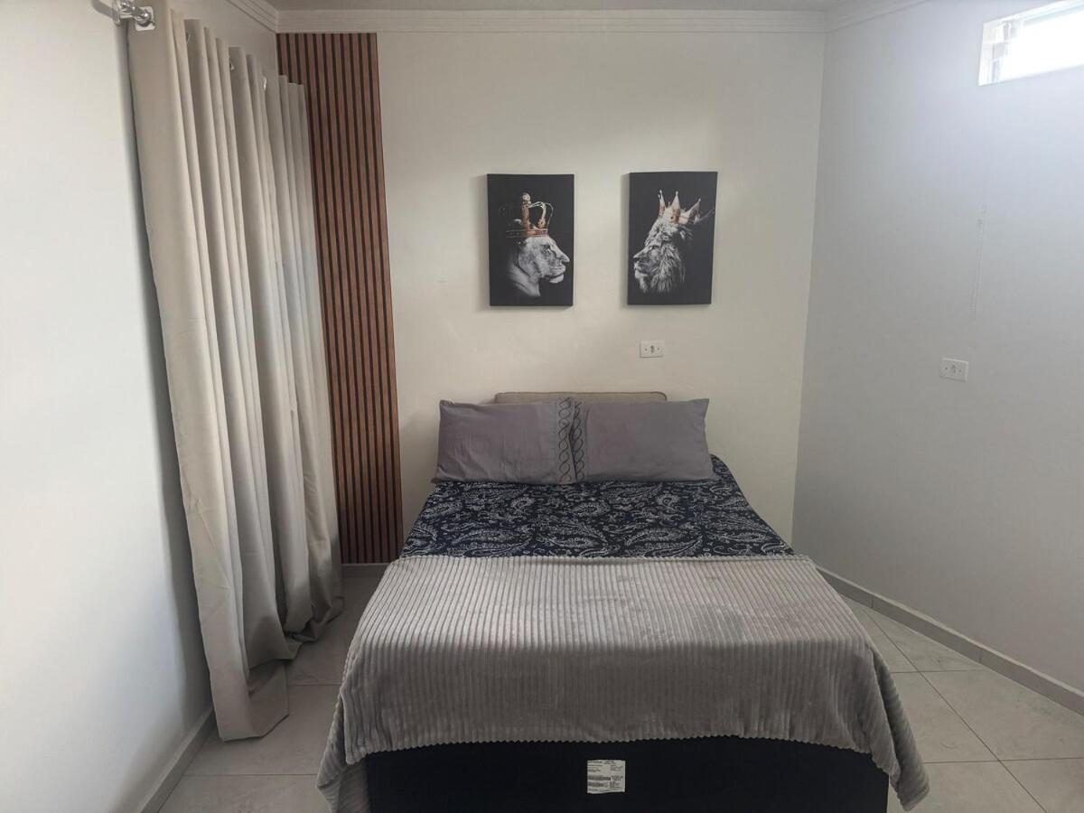 Casa 1 inteira com garagem a 7km do aeroporto de Guarulhos - Ferienwohnung Guarulhos