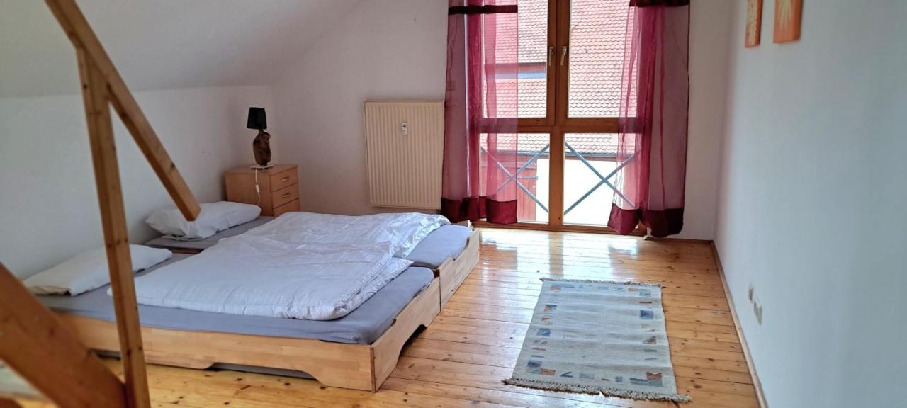 Appartamento con 2 Camere da Letto