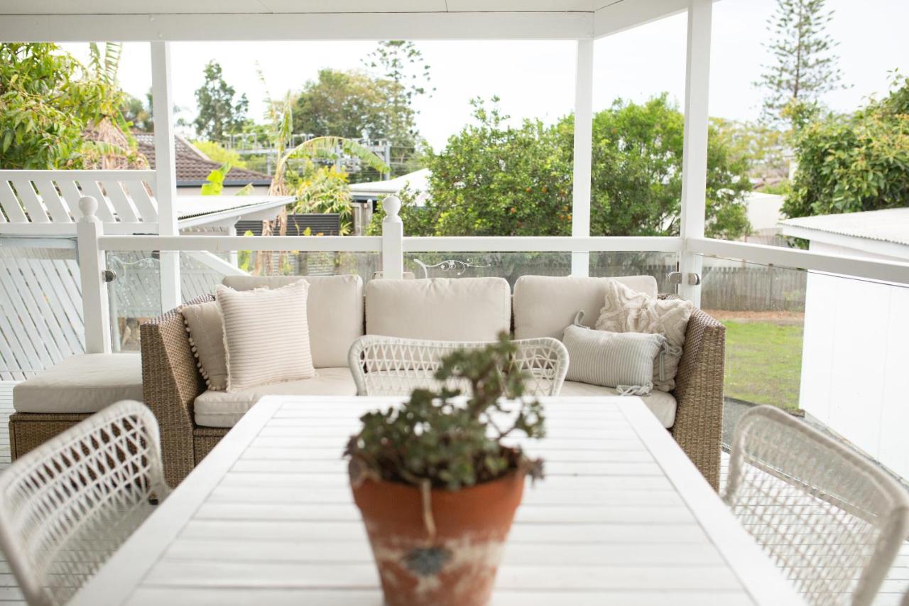 3 Bedroom Renovated Family Queenslander - AirCon, BBQ, Firepit, Sauna - B&B Bald Hills
