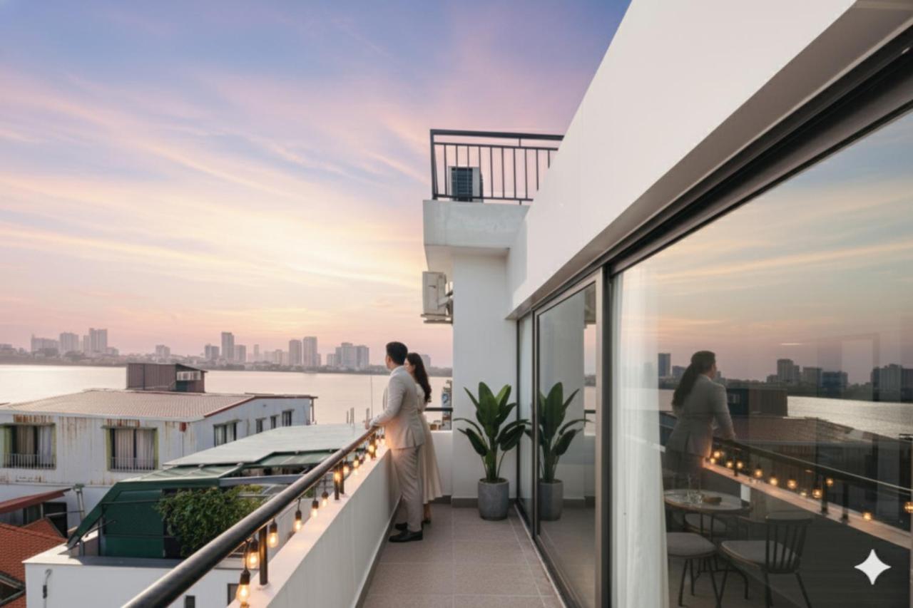 Suite with Lake View