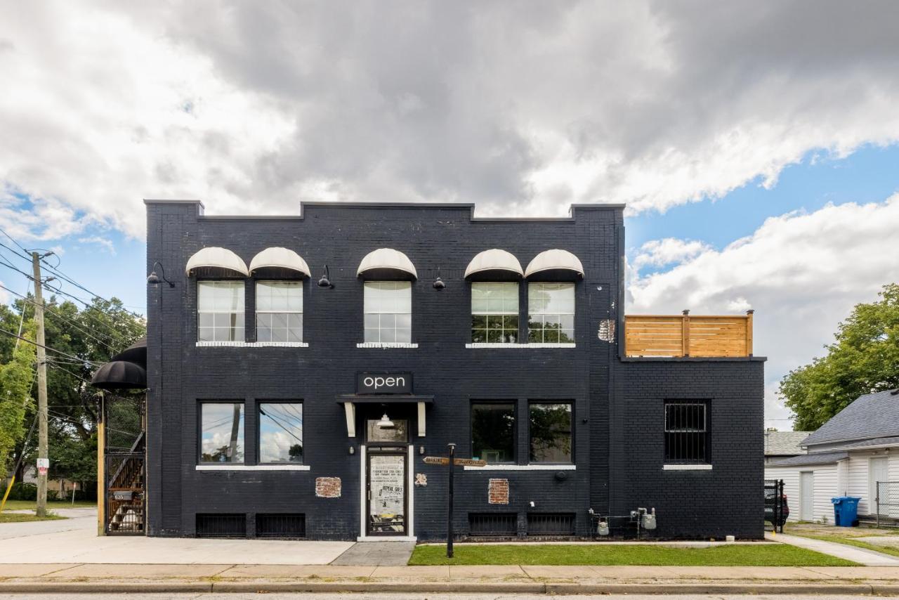 Unique 2-BDR Historic Warehouse Loft with Terrace ! ! ! - B&B Windsor