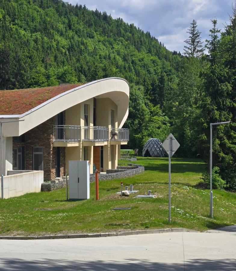 EVERGREEN Tále Apartments - Chambres d’hôtes Bystrá