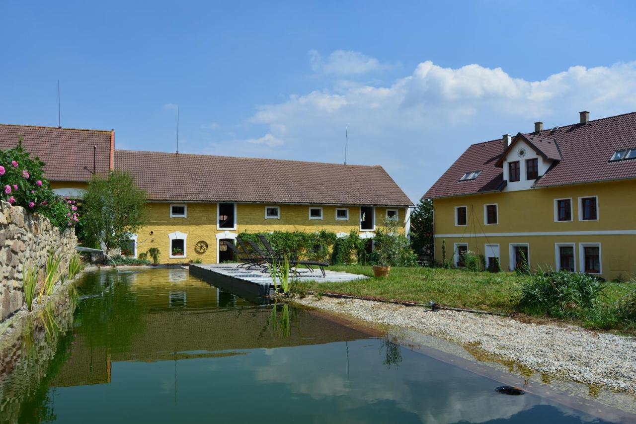 B&B Žižice - Statek Luníkov - Bed and Breakfast Žižice