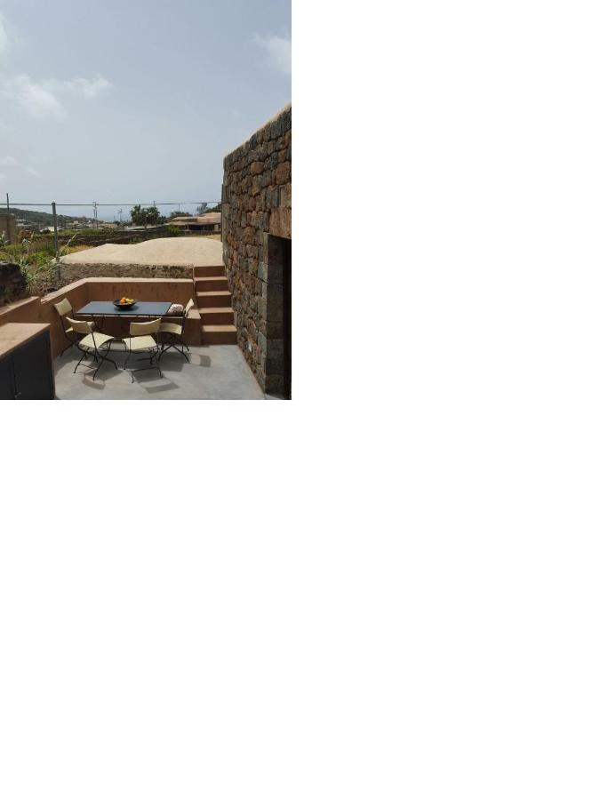 Dammuso Anir - Bed and Breakfast