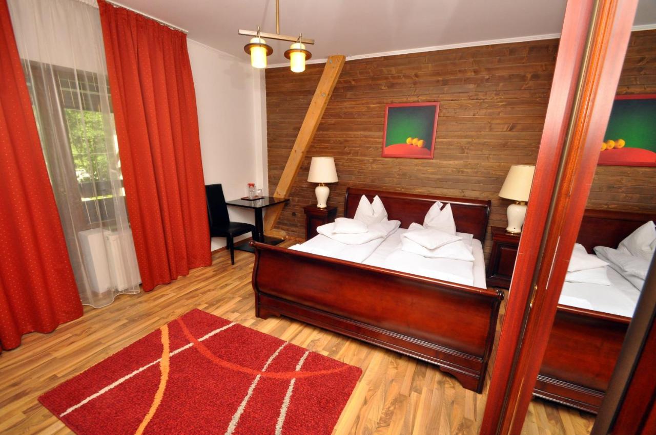 Two-Bedroom Suite