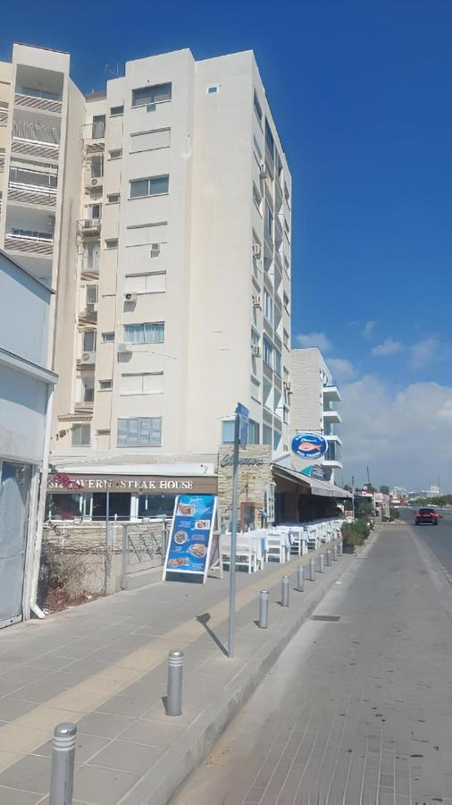 Kastella Blue Apartment Near Beach - B&B Lárnaca