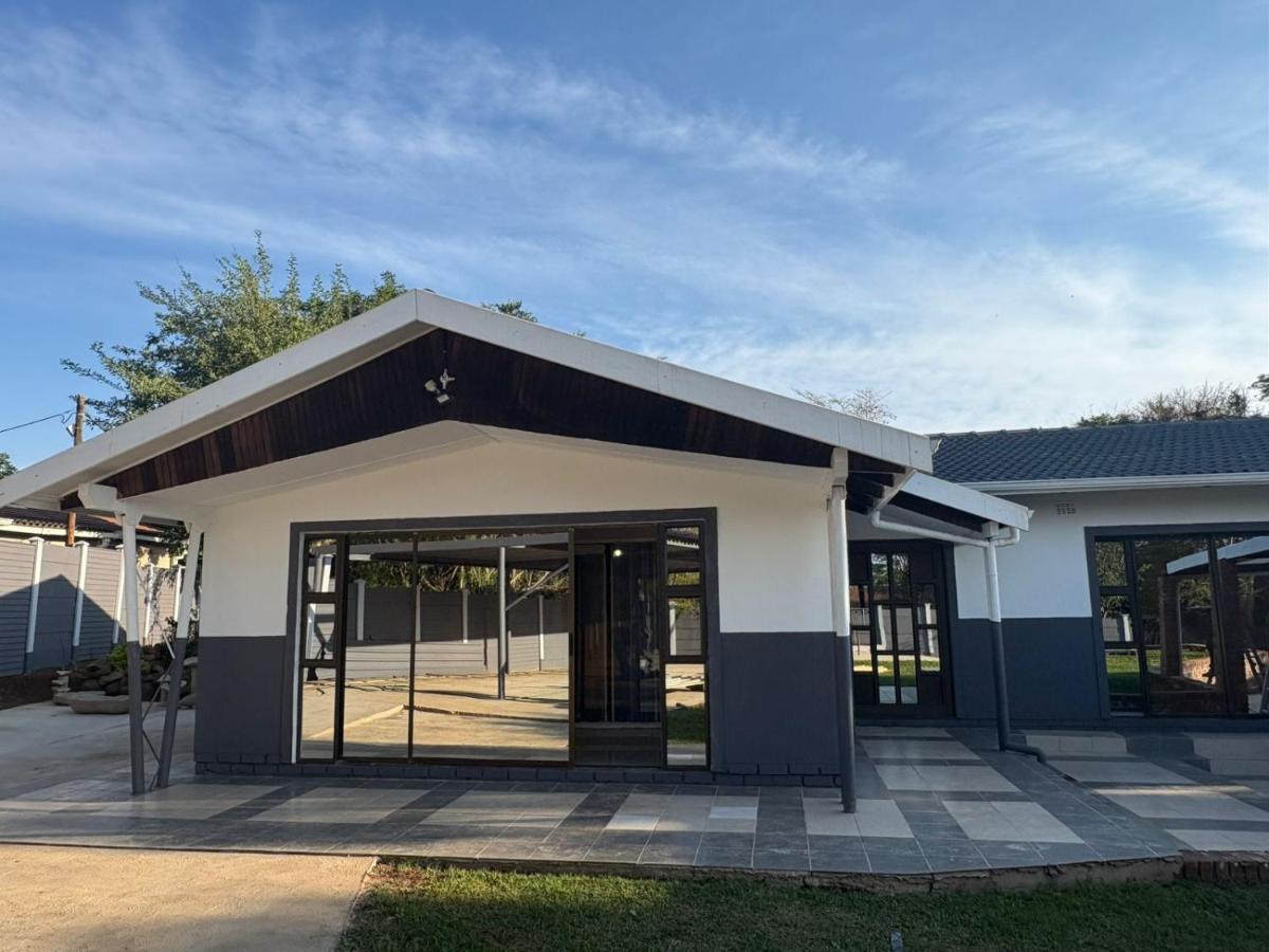 Mitchell Guest House Golf Road - Bed and Breakfast Pietermaritzburg