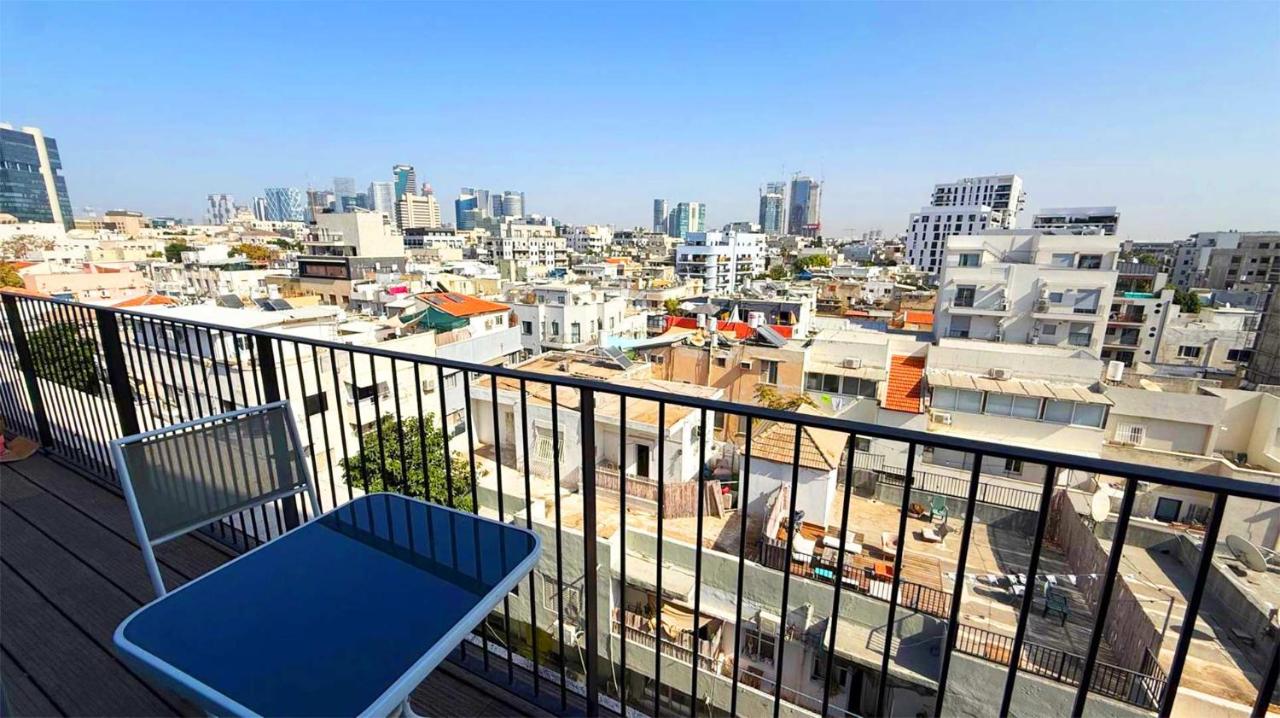 Vibrant TLV Florentin w Balcony - B&B Tel Aviv