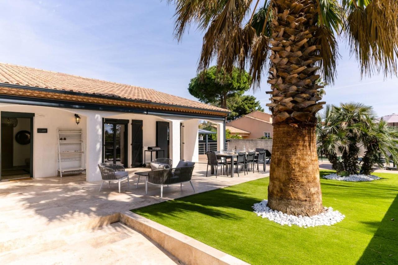 Villa Margot stunning pool beach 500 m - Bed and Breakfast Le Grau-d'Agde