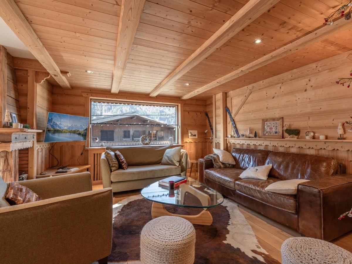 Chalet rénové de 170m² au centre de Morzine, 11 pers., proche télécabine, parking, terrasse, cheminée - FR-1-754-5 - B&B Morzine