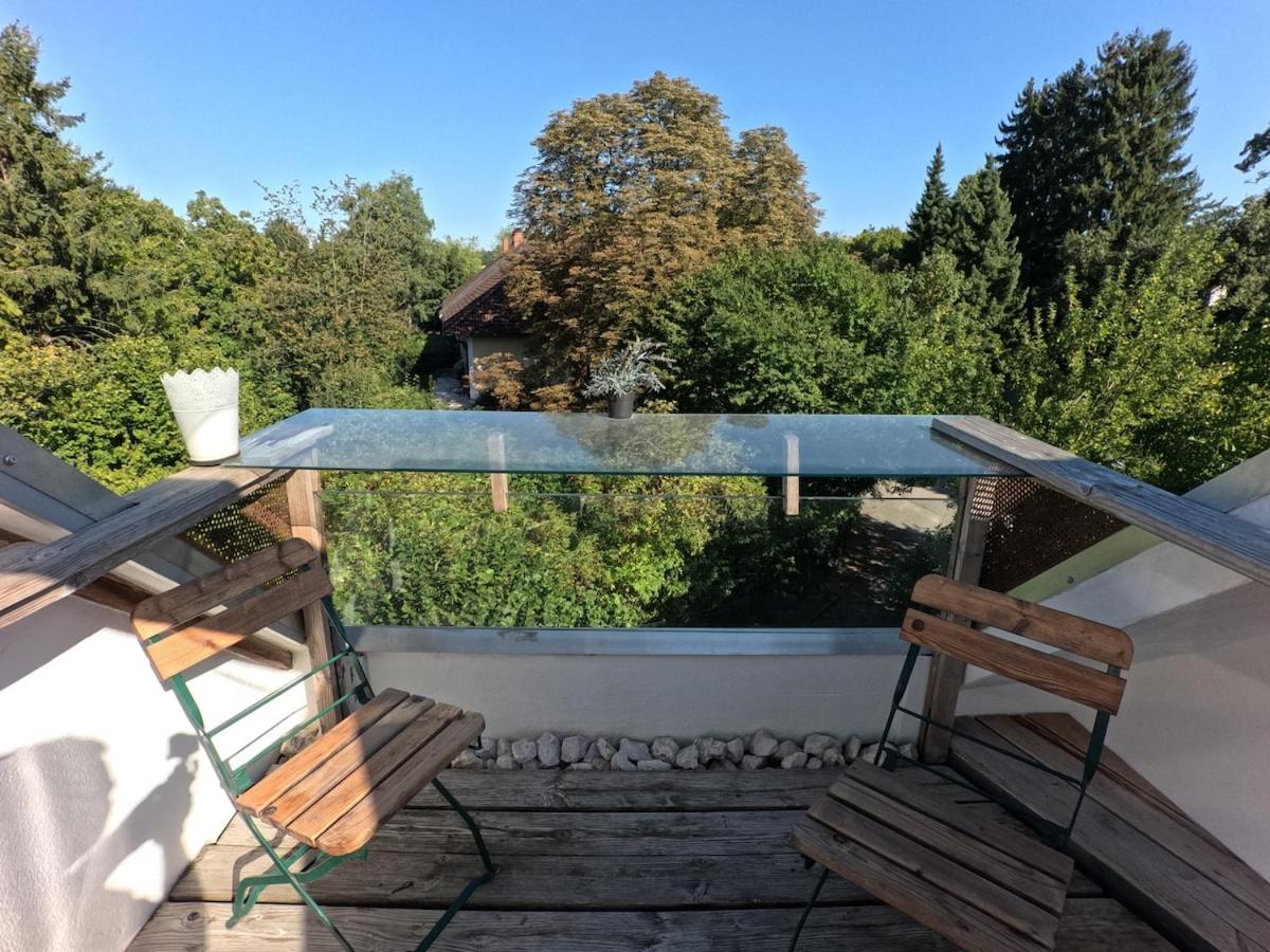 Unique SKY LOFT - Chambres d'hôtes Buchkirchen