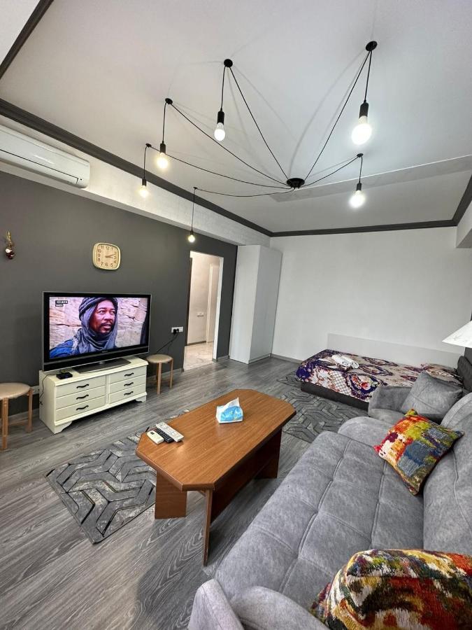 Apartment in Yerevan,Khorenatsi street - Bed and Breakfast Jerevan