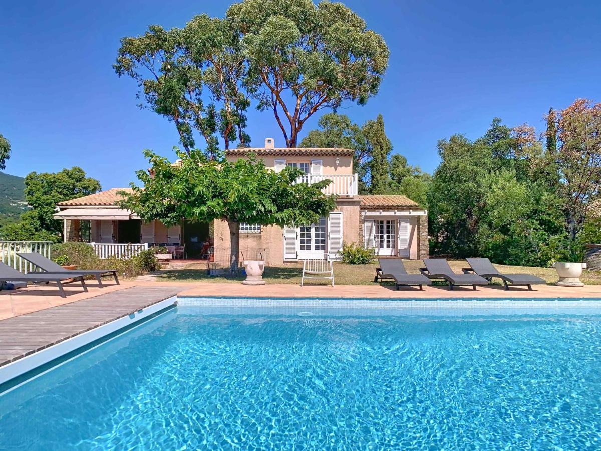 Les Citronniers - Splendide vue mer accès plage à pieds à 5 minutes - B&B Cavalaire-sur-Mer