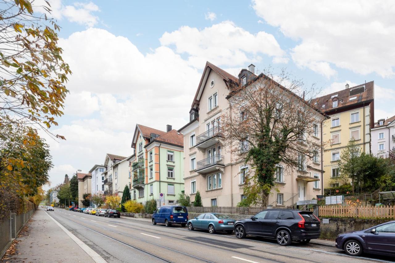 BLIV Grosszügiges Altbaujuwel im Zentrum - Bed and Breakfast Sankt Gallen