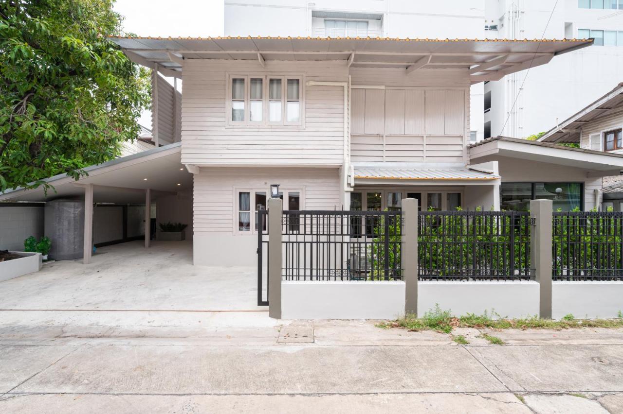 The Mellow at Ekkamai - B&B Bangkok