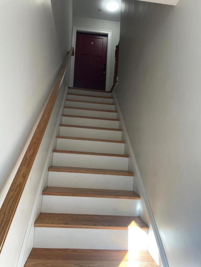 Coastal Stay 2 Modern Ocean View Apartments Walk to Beach 4 Free Parking Spaces - Chambres d'hôtes Swampscott