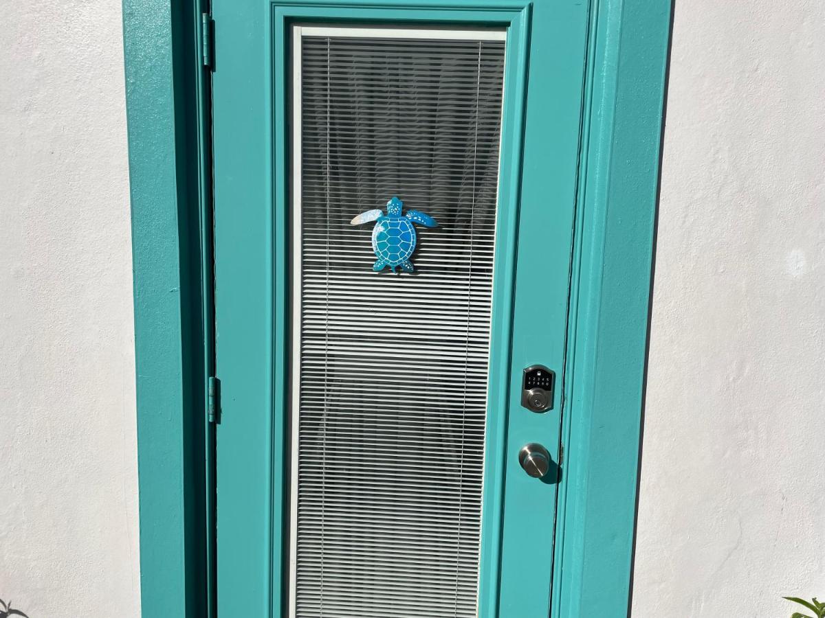 Aquaria - B&B Fort Lauderdale