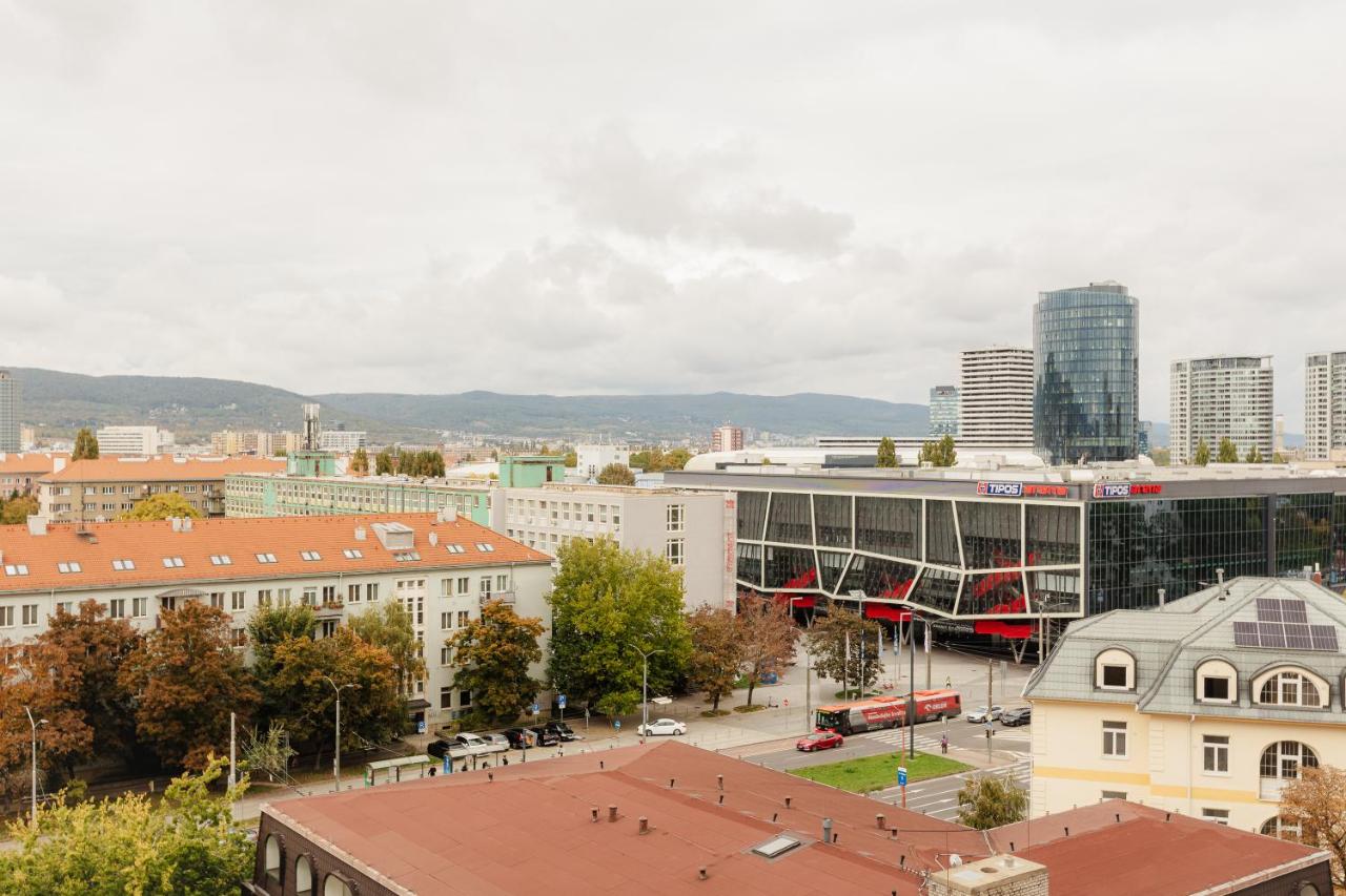 BNB Jegeho Suite with Balcony - B&B Bratislava