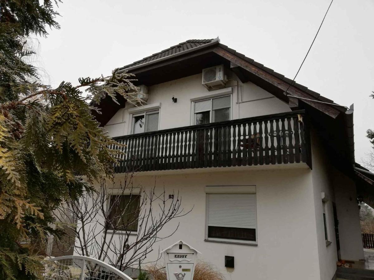 Holiday home in Balatonlelle 54843 - Bed and Breakfast Balatonlelle