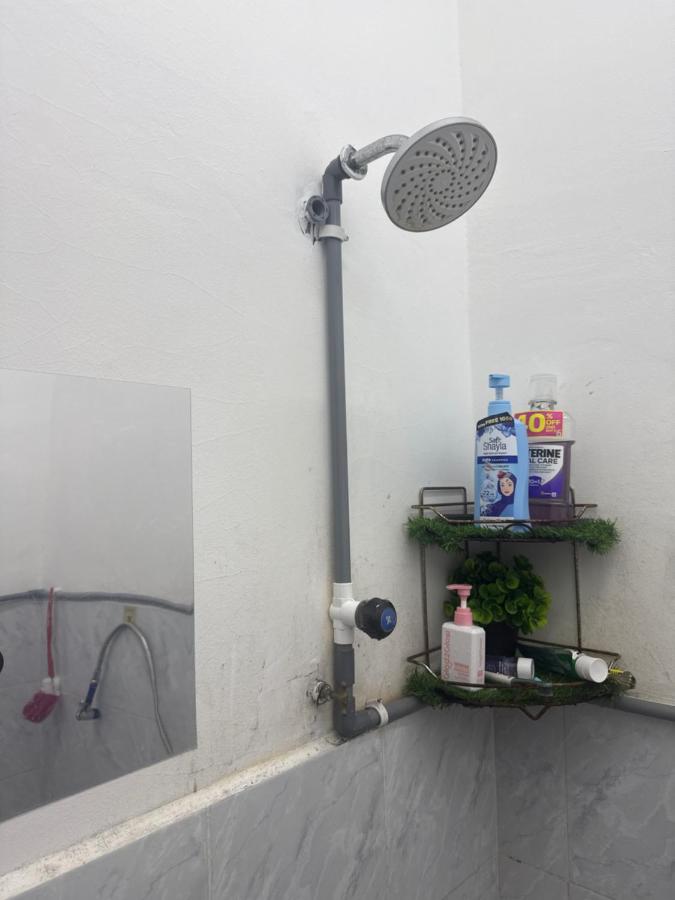 De Bunga Homestay - Ferienwohnung Parit Raja