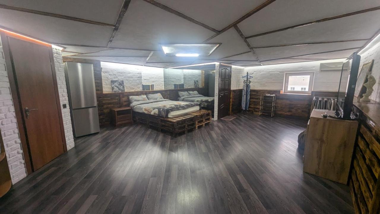 Смарт квартира в стилі лофт в самому центрі міста - B&B Sumy