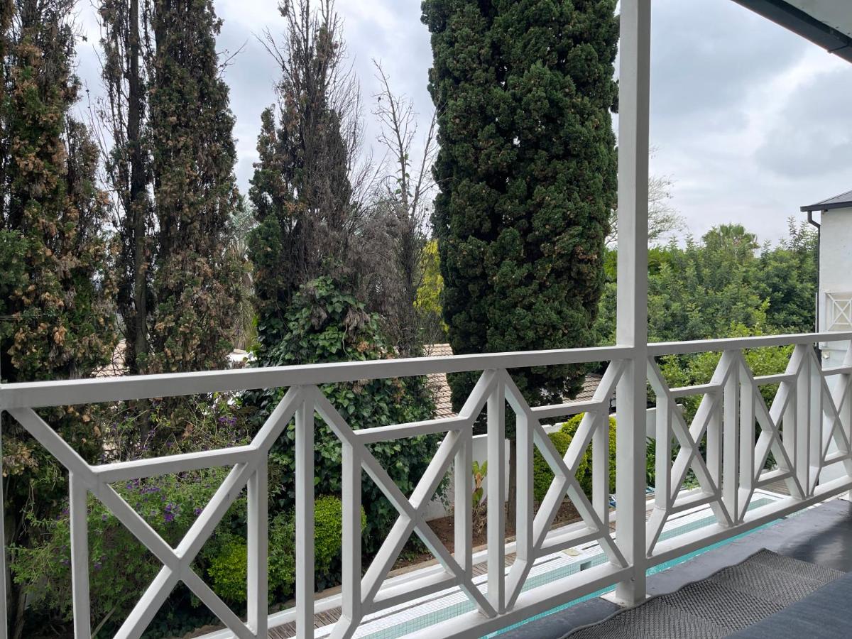 Queen Room with Balcony