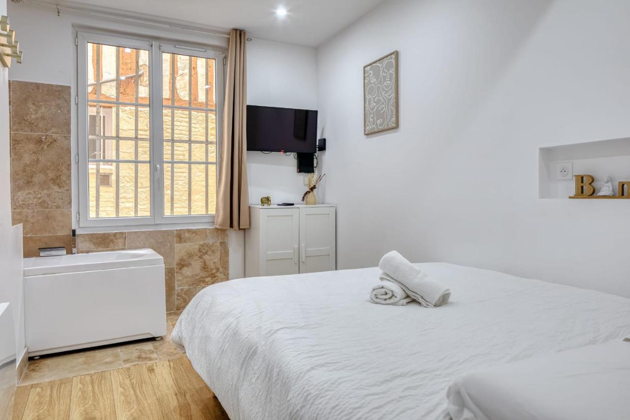 Le Aurélie charmant F2 avec baignoire balnéo ! - Ferienwohnung Rouen