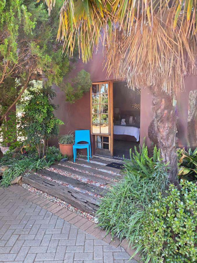 Camera Tripla Standard