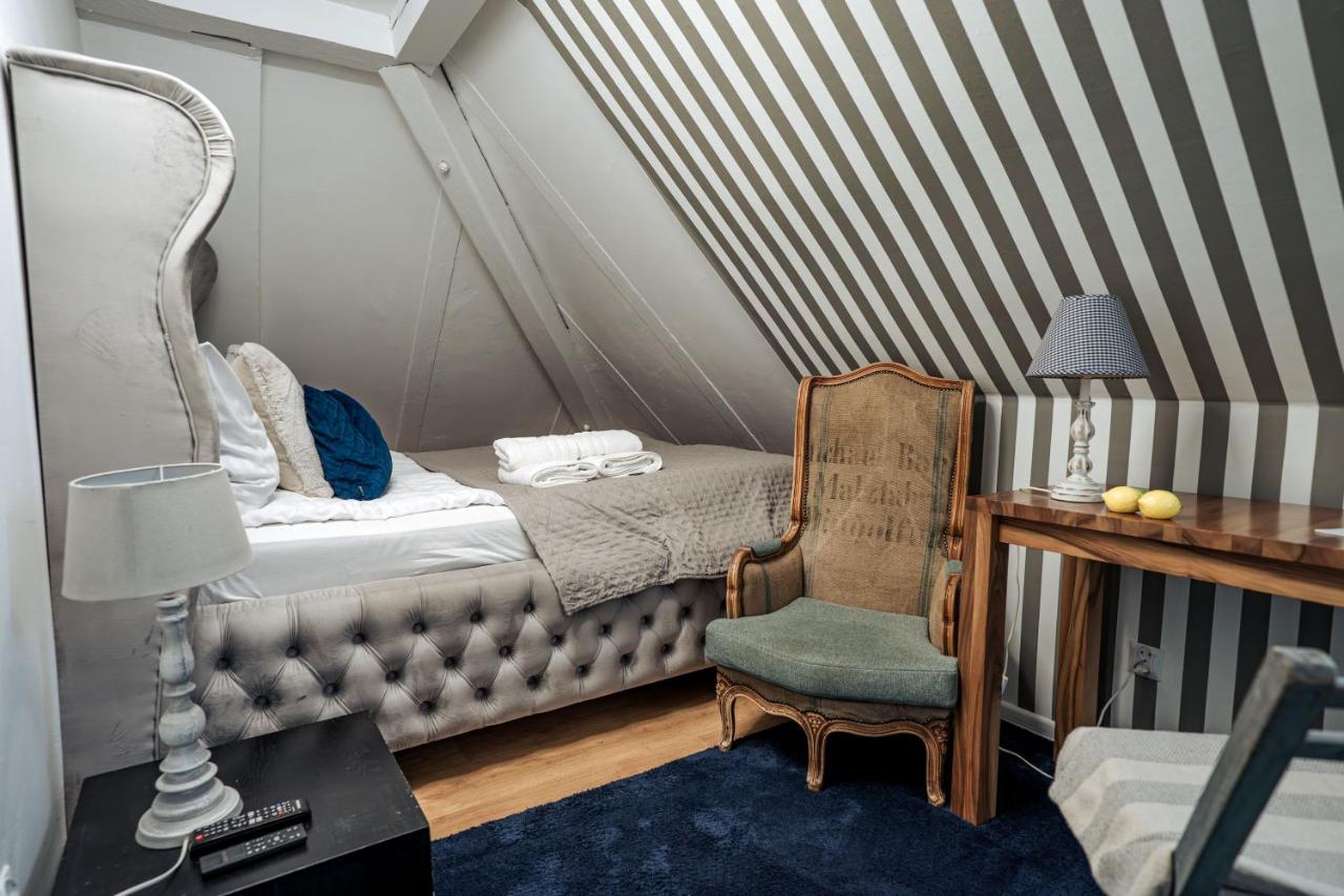 Doppelzimmer mit Seeblick