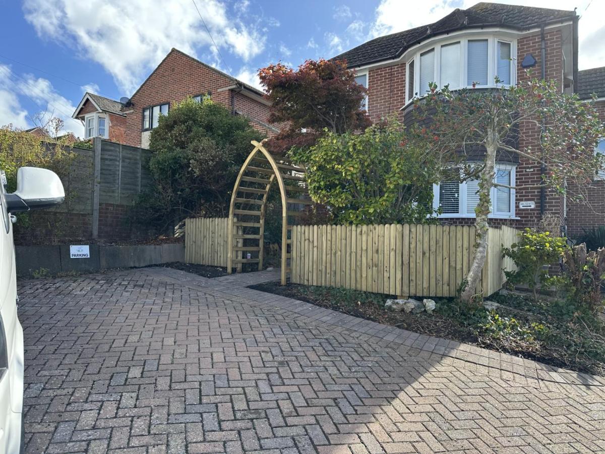 THE VIEW apartment with free parking close to town - B&B Weymouth