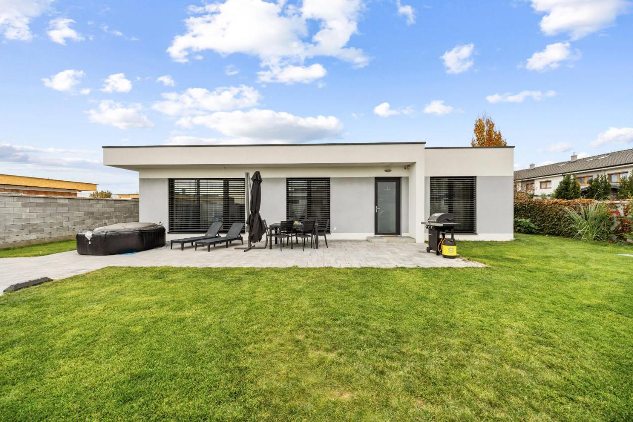 Klimatizovaný Apartmánový dom s vírivkou, 9B - B&B Jánošíková