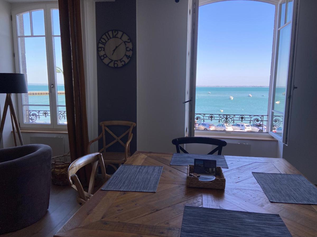 Cancale, vue mer, accès direct sur la baie du Mont-Saint-Michel - Chambres d’hôtes Cancale