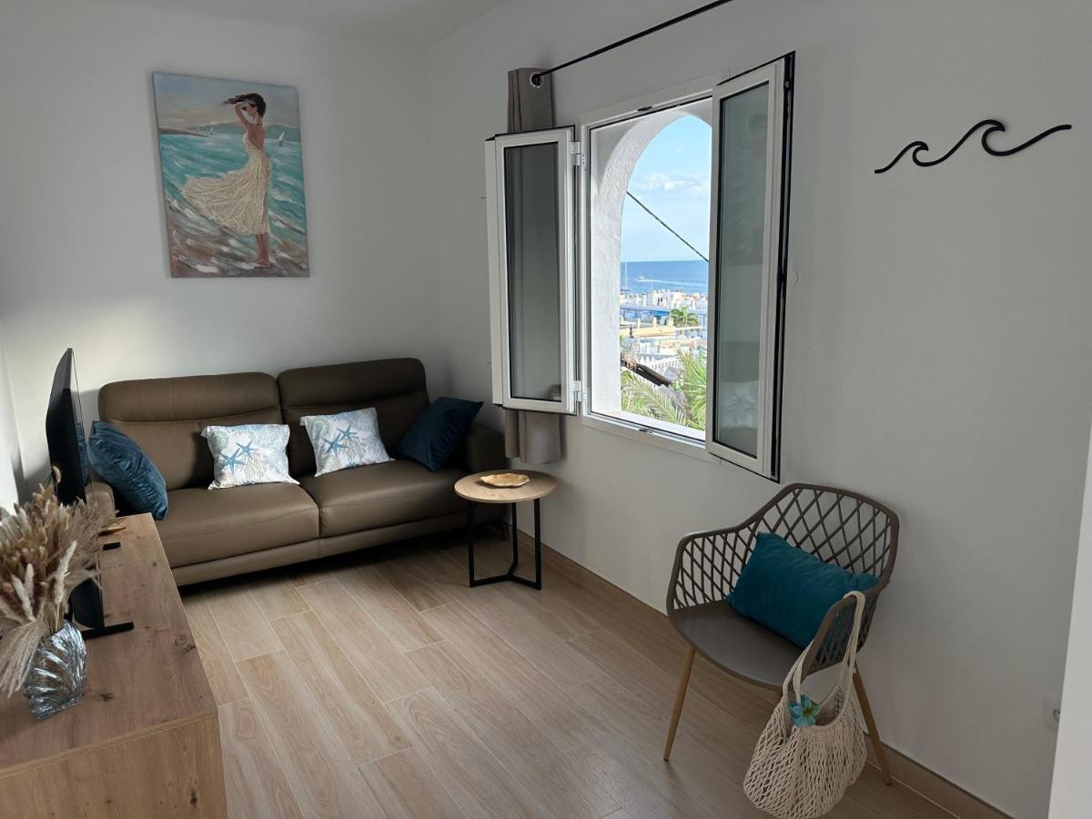 Appartamento con 2 Camere da Letto, Vista Mare e Terrazza
