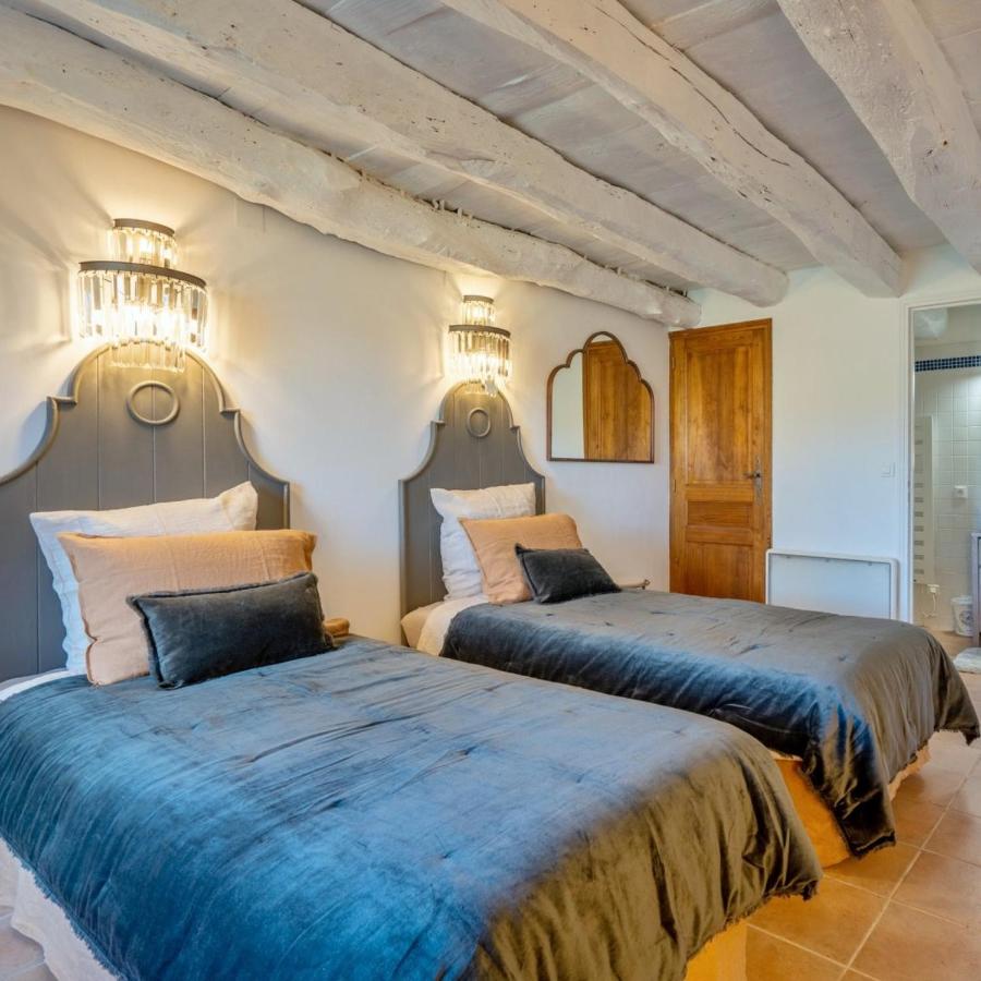 Doppelzimmer mit Gartenblick