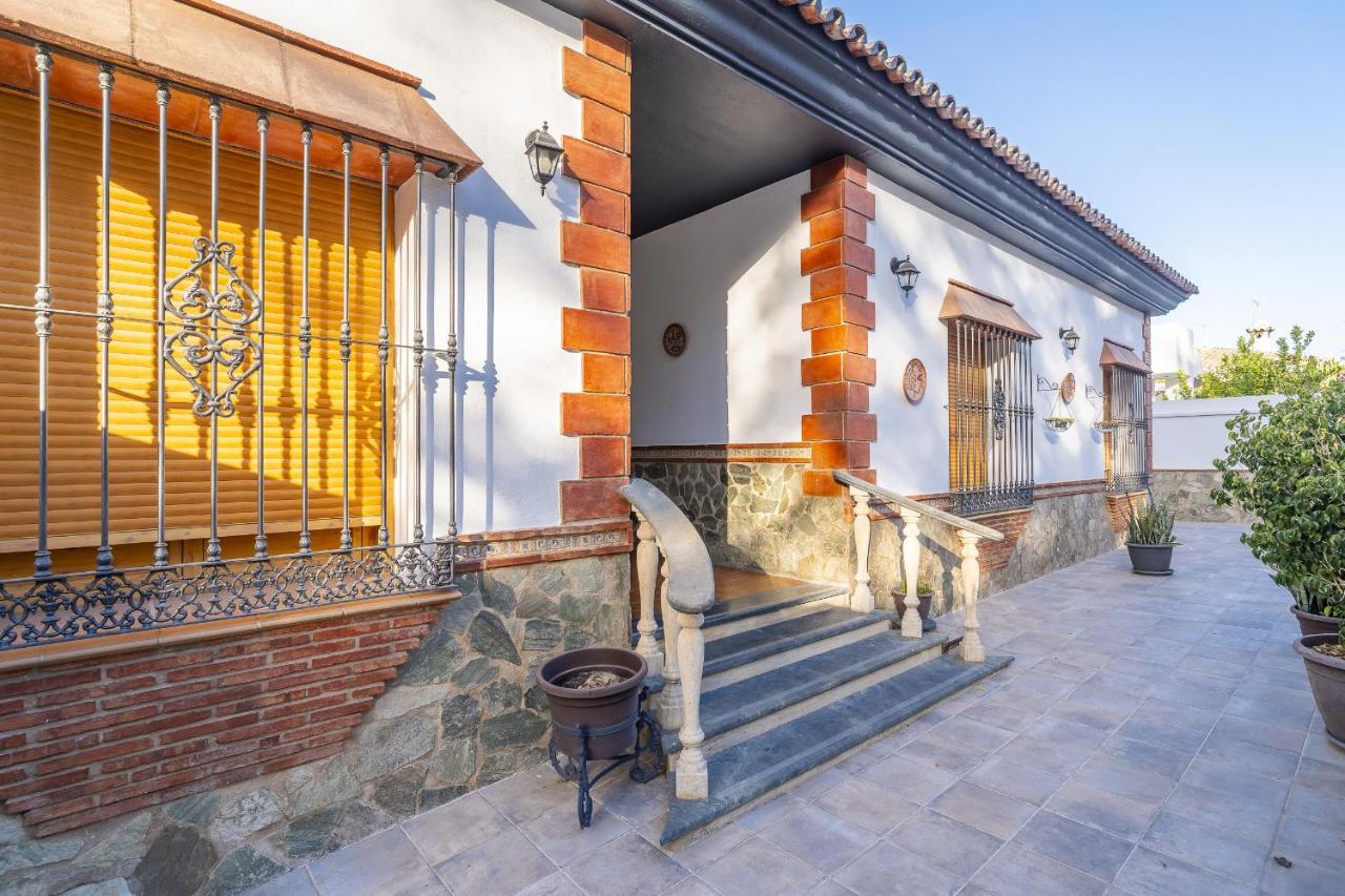 Cubo's Casa El Rodeo & Private Pool - B&B Coín