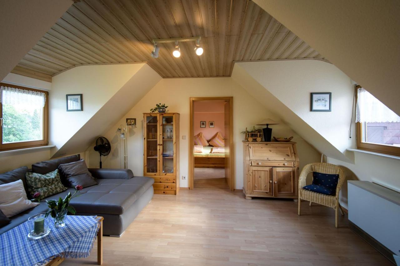 One-Bedroom Apartment Lara