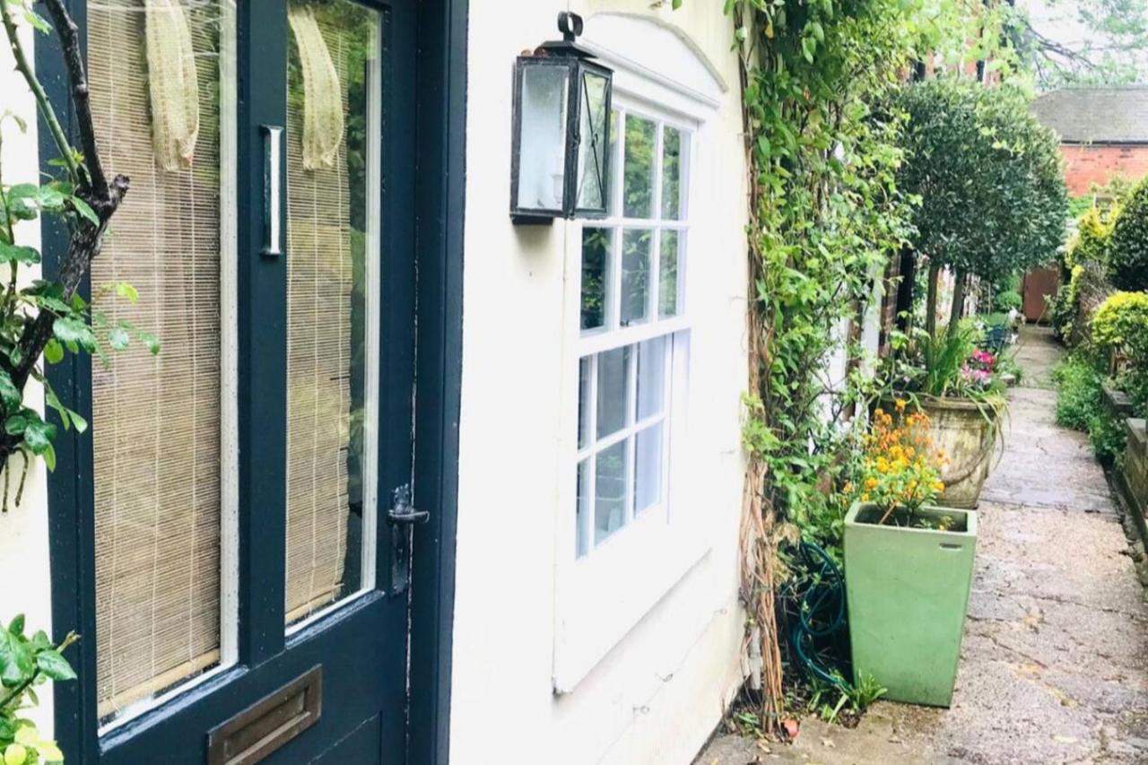 Mews Cottage off Marlborough High Street - B&B Marlborough