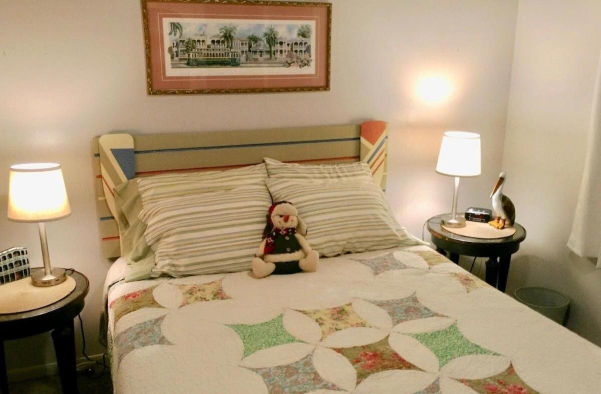 Historic Galveston Beach Cottage - Chambres d'hôtes Galveston