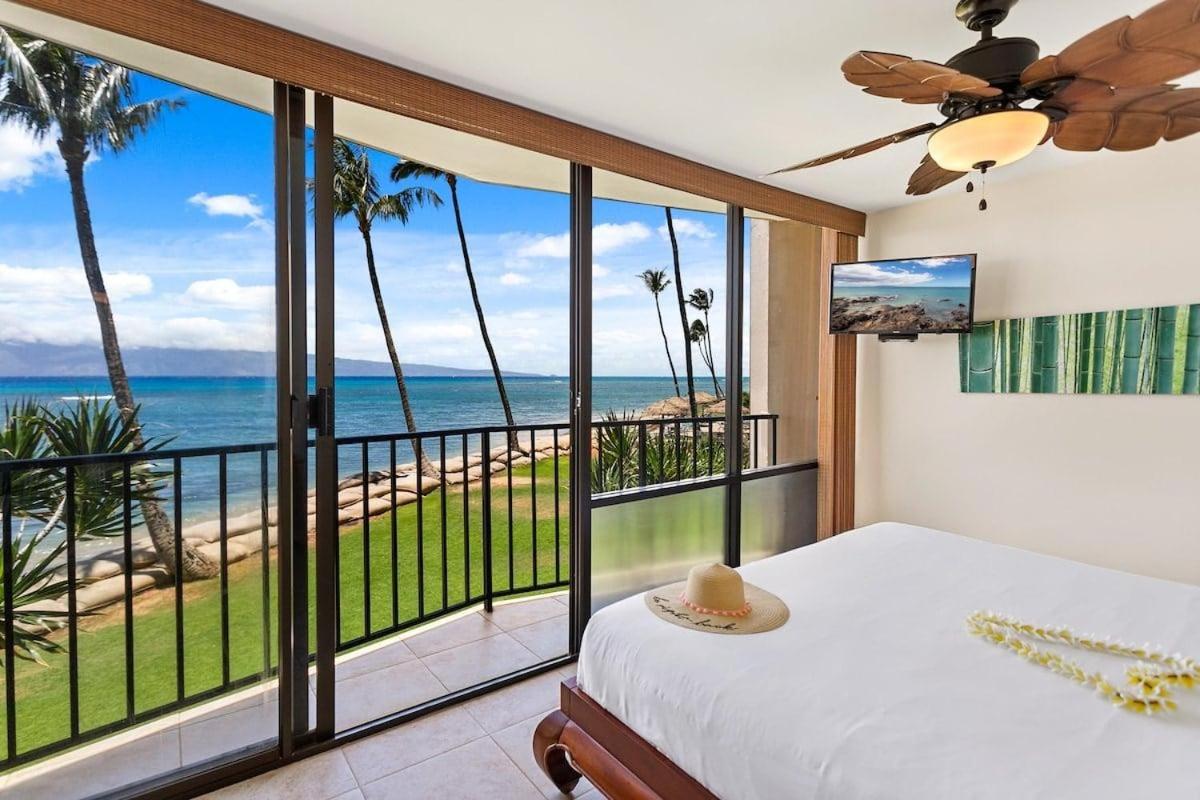Valley Isle 208 · VI208 Remodeled Maui OceanFront 2BD w Ocean Vi - Chambres d'hôtes Kahana