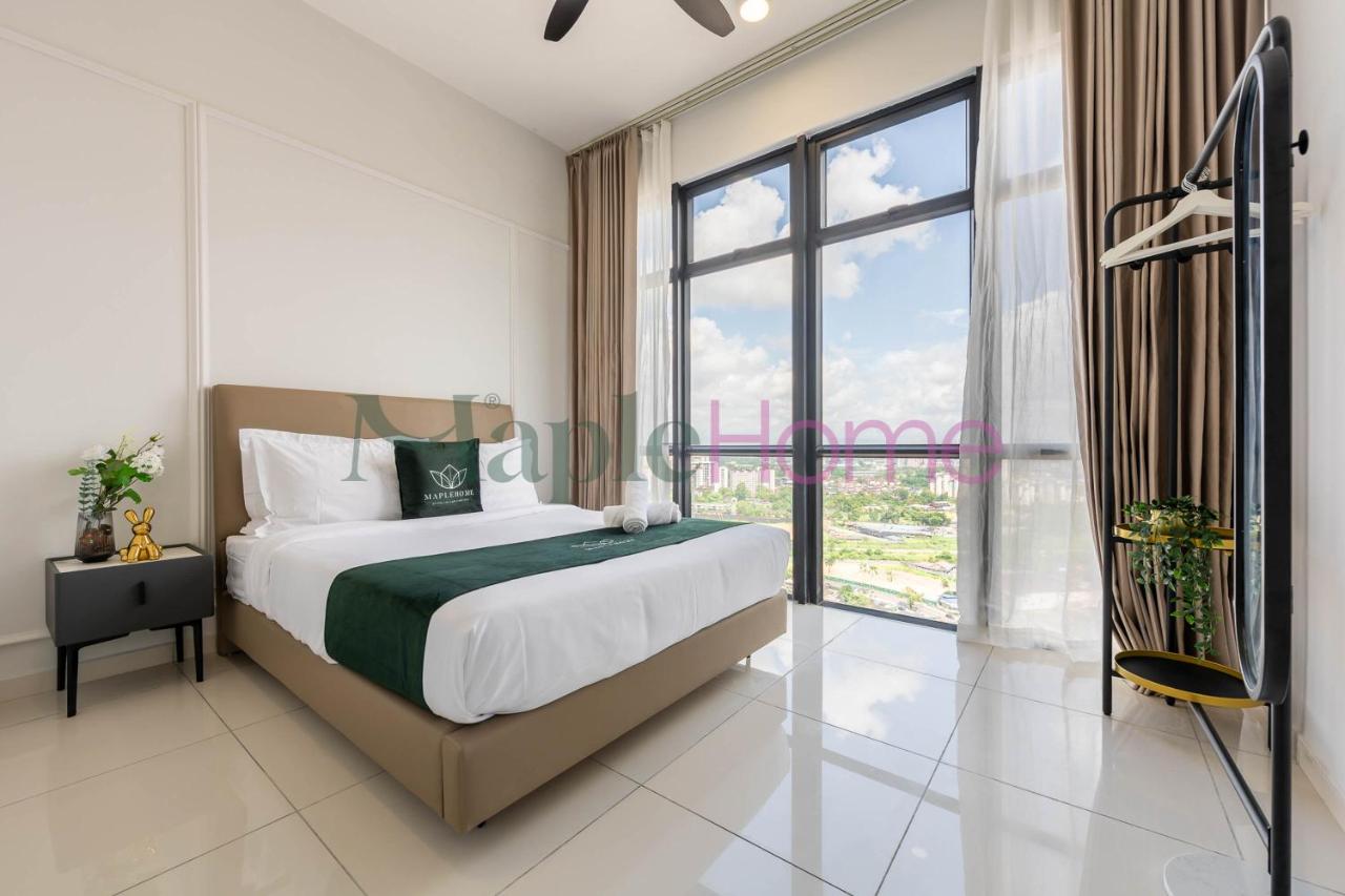 Deluxe Three-Bedroom Suite 