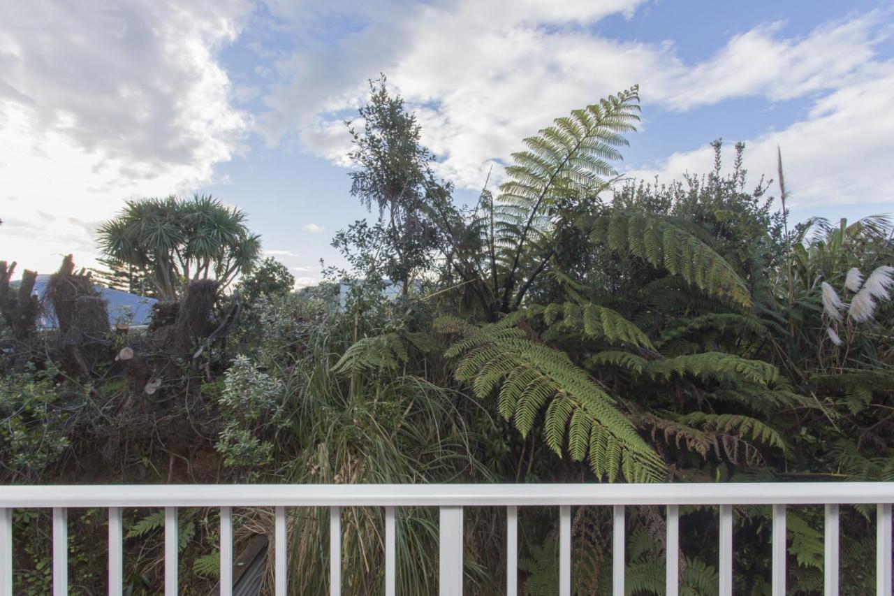 The Strandon - loft style central apartment - B&B New Plymouth