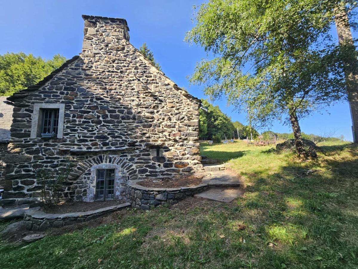Grange - Mont Gerbier de Jonc - B&B Sagnes-et-Goudoulet